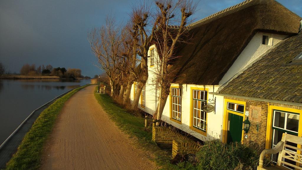 B&B Rechthuis Van Zouteveen Schipluiden Exteriör bild